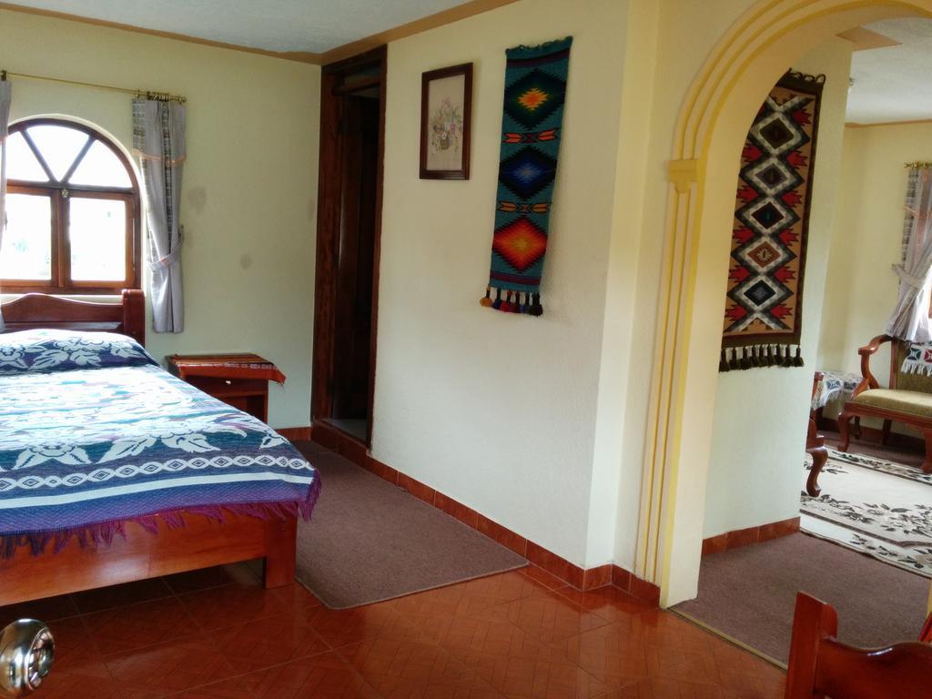 Hostal Curinan Отавало Экстерьер фото