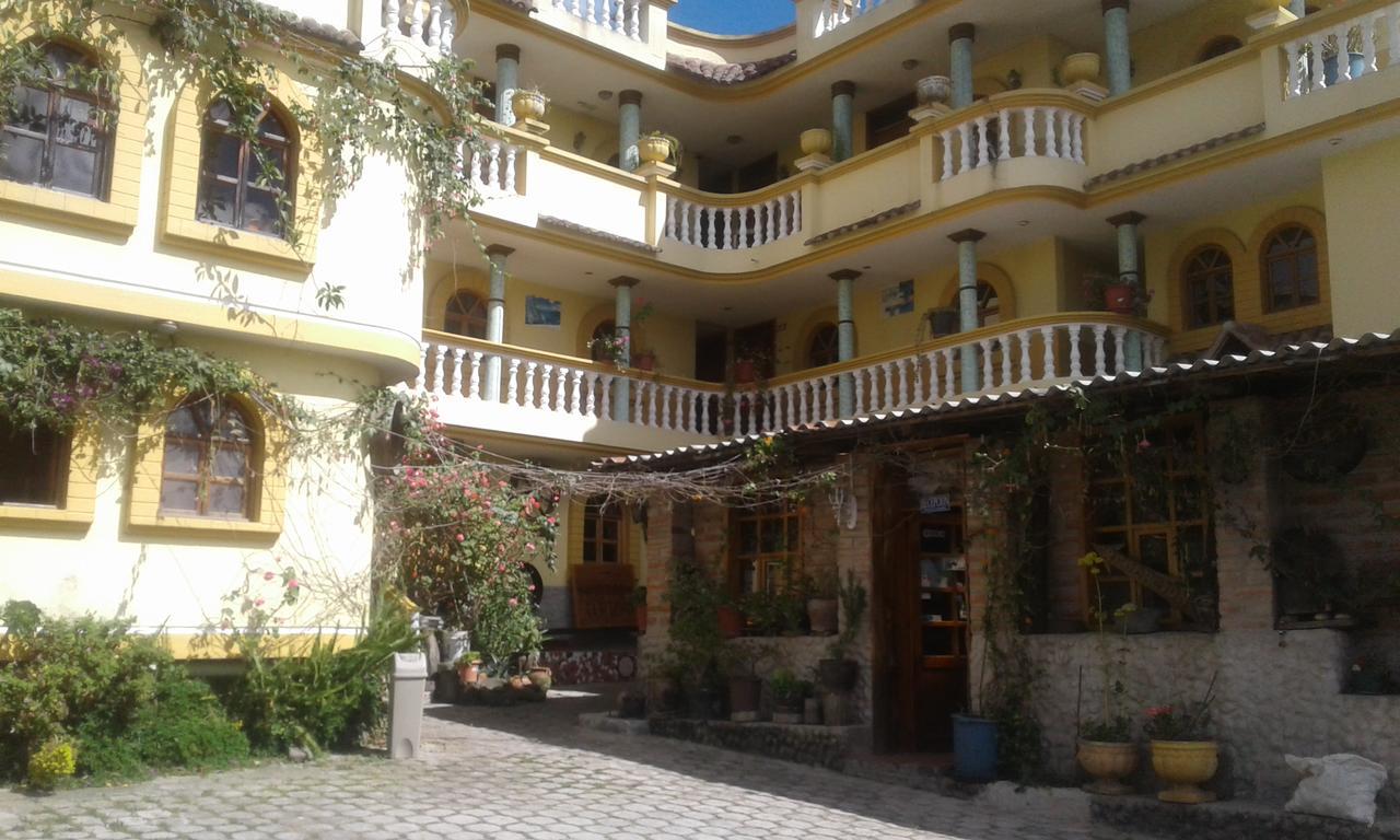 Hostal Curinan Отавало Экстерьер фото