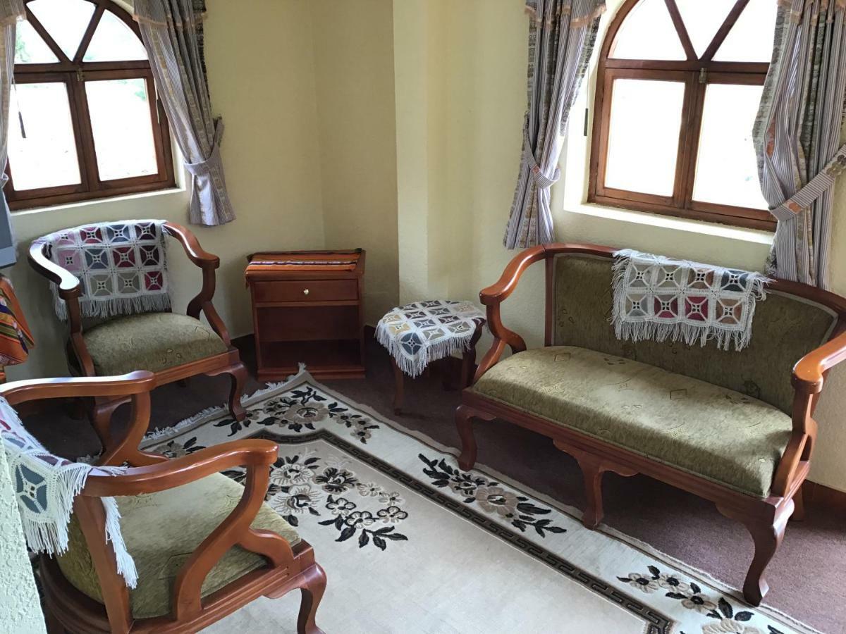 Hostal Curinan Отавало Экстерьер фото