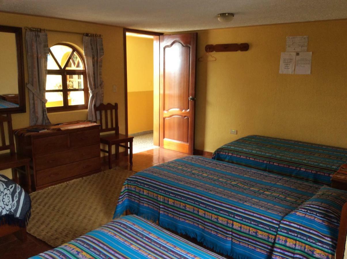 Hostal Curinan Отавало Экстерьер фото